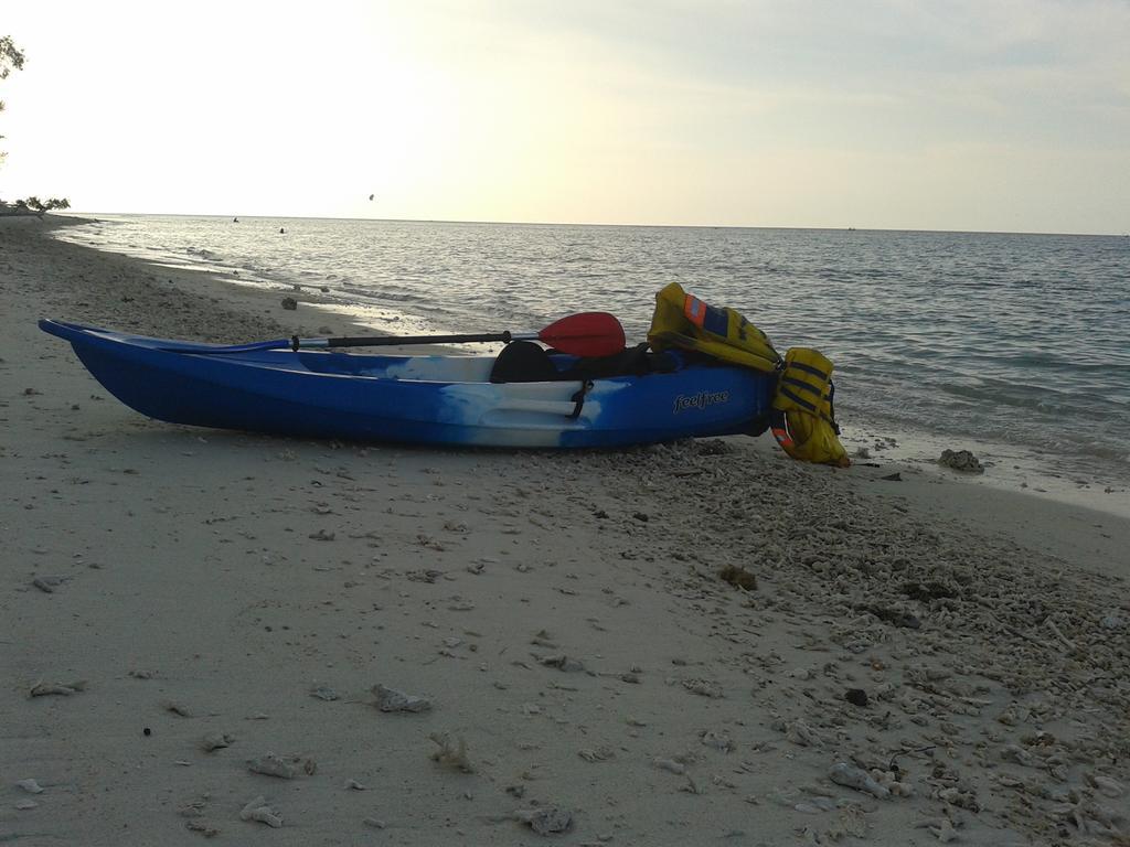 Putri Homestay Gili Meno Eksteriør bilde