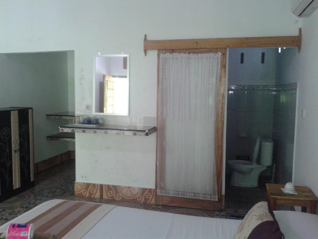 Putri Homestay Gili Meno Eksteriør bilde