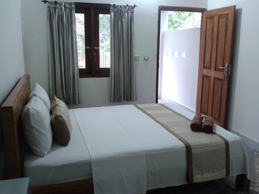 Putri Homestay Gili Meno Eksteriør bilde