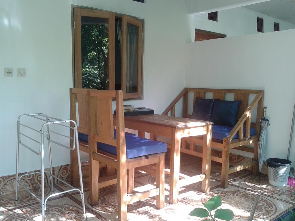 Putri Homestay Gili Meno Eksteriør bilde