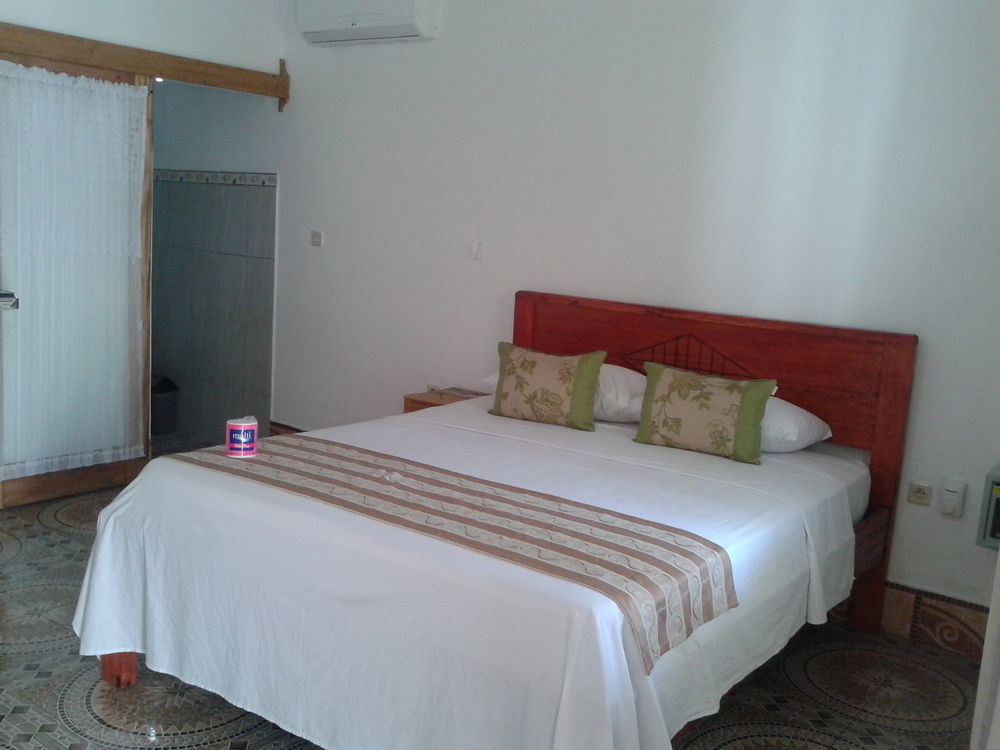 Putri Homestay Gili Meno Eksteriør bilde